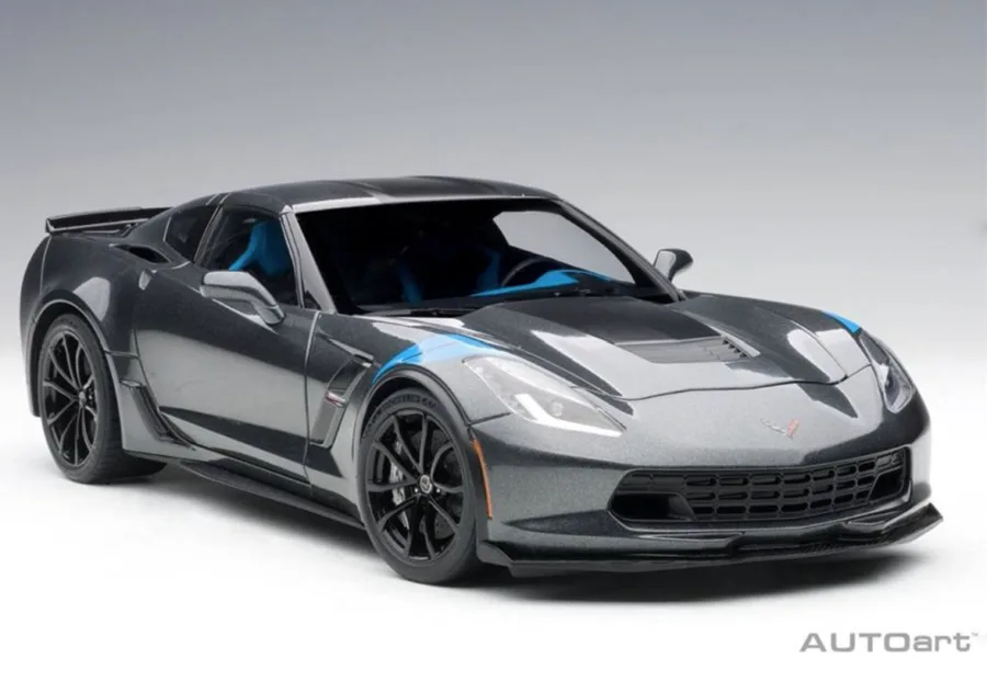 AutoArt 1:18 scale model (maker's photo)